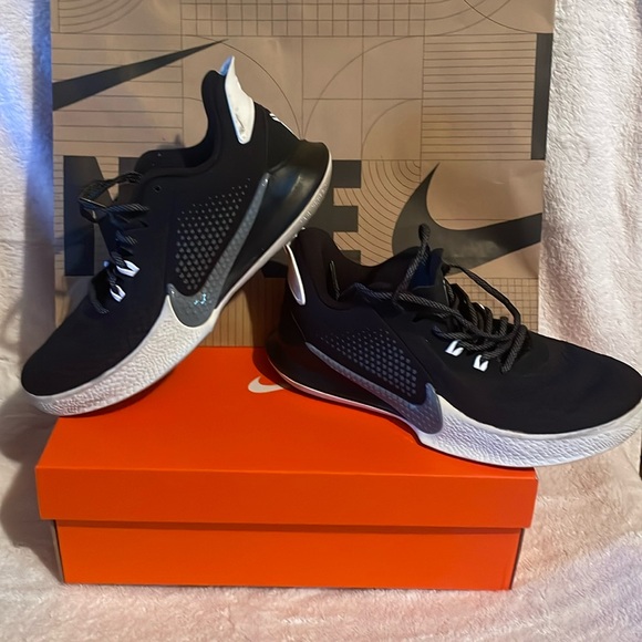 Nike Mamba Fury Snakeskin Black Smoke Grey 2020. Size 8 worn twice. Almost new - Picture 10 of 10